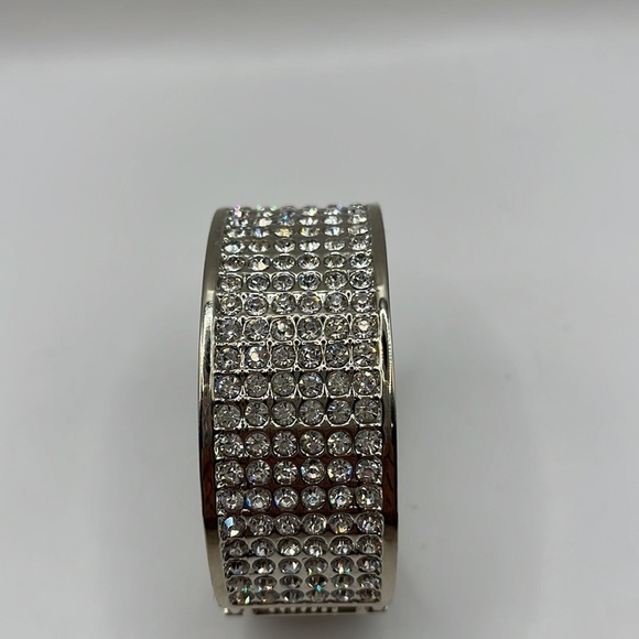 Sparkling Rhinestones Clamper Bracelet Silver-tone with Hinged Back Closure - Picture 3 of 8